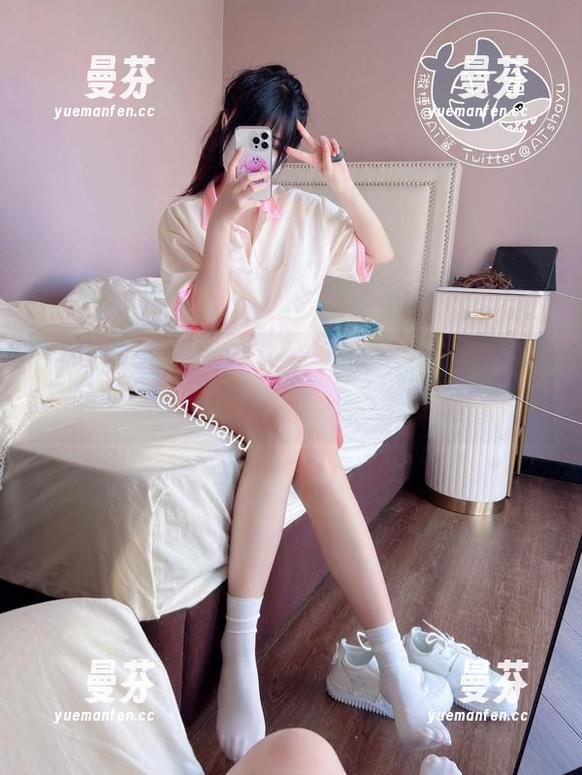 每张皮衣的样子都在和我对话，AT鲨精选套图就是这样让人琢磨不透。