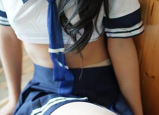 ROSI的黑色蕾丝，算是不小的浏览陷阱，美图让人眼花缭乱