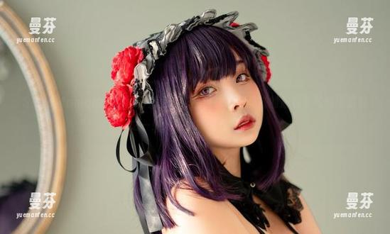 SayoMomo的‘甘雨比基尼’作品，这是我见过的最有勇气的比基尼之一！光是看就勇气可嘉！