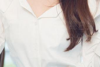 UGirls尤果网 – 尤娜娜的纯白到底几多白？原图看过有点懵，图册分分钟带你飞！