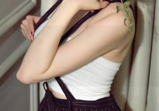 UGirls尤果网 – 王瑞儿又出新招？最新作品集中JK元素满满，我心脏都有点小乱了…