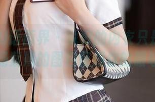 XIAOYU语画界 – 说好的内衣只是个包装，杨紫嫣的图包征服你的眼球。