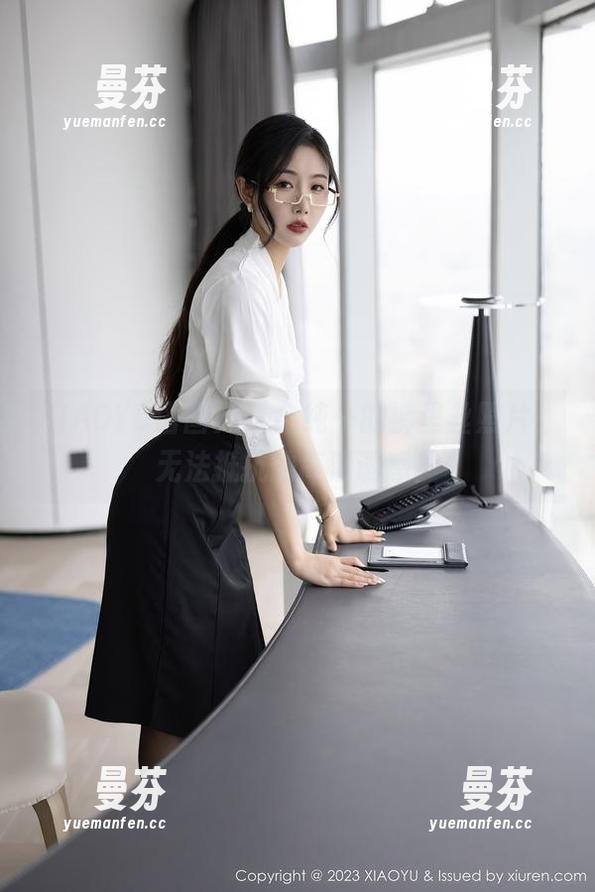 XIAOYU语画界 - 金纯一的裤里丝照片，无法抵抗的高清诱惑！