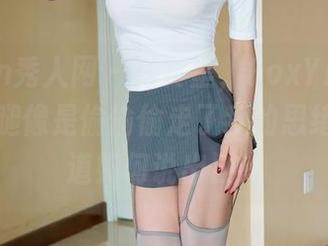 Xiuren秀人网 – 写真里，FoxYini孟狐狸的美腿像是偷偷偷走了我的思绪，不知道如何说出口。