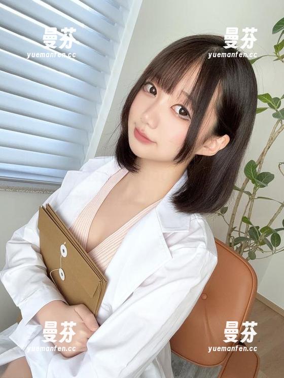 兔子自拍，没错，是nagesa魔物喵的作品，精选图片里的风格让我很意外。