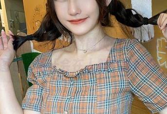 学妹风格的roroki骷髅姬COS，配上这个图包，估计会在人群中刷屏吧！