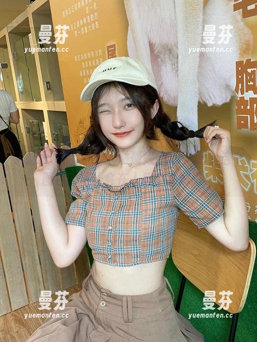 学妹风格的roroki骷髅姬COS，配上这个图包，估计会在人群中刷屏吧！