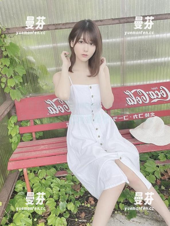 けん研在画框里：mekurumeku套图，快来看看她怎么把风景搅和得这么有趣！