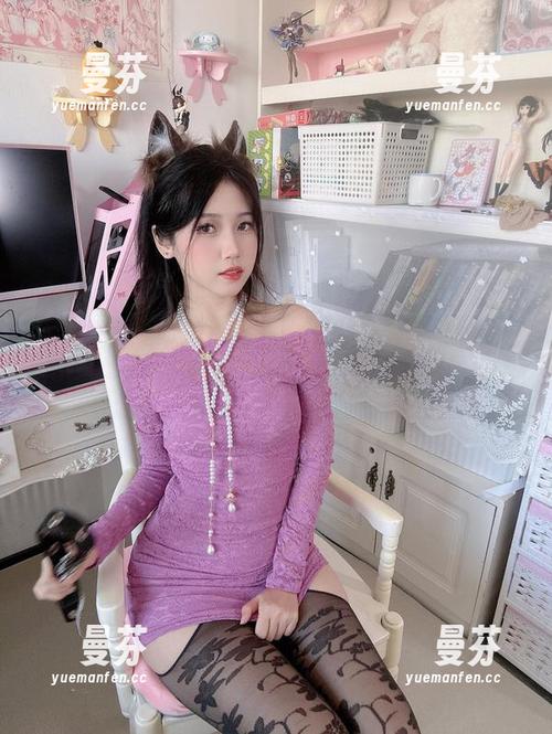 不呆猫与浴缸：图包更新，水花四溅的好时光！