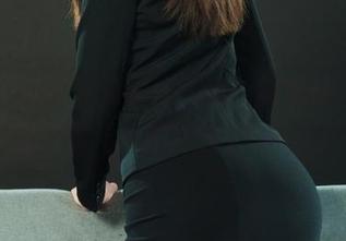 丽柜 – 看小唐的学妹，更新频率让人想多停留一会儿，她真的太cute了！