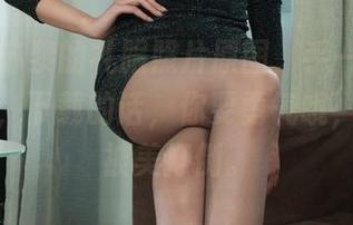 丽柜 – 苏黎的礼服照片原图，手一抖就能看个够，下载的话，你要勇气哦，不然会被美打倒。