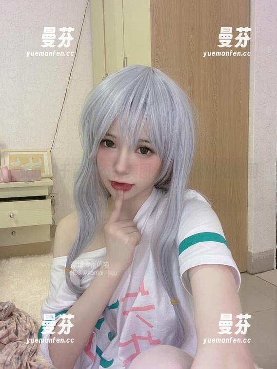 女孩的千姿百态，美图送上，倦倦喵的图包让你控制不住点赞。