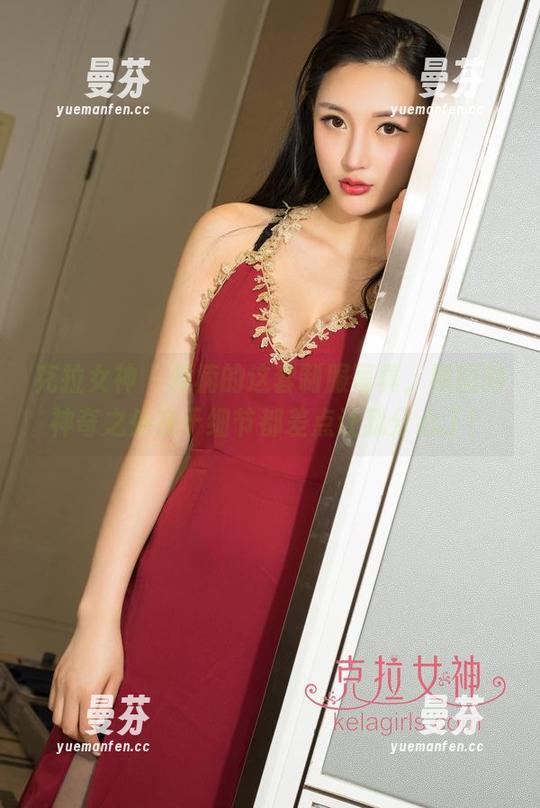 克拉女神 - 雅楠的这套制服写真，原图的神奇之处在于细节都差点让我分心了！