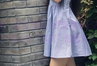 头条女神 – 谁能想到，乔安和牛仔裤的组合会产生如此“丰富”的图片资源