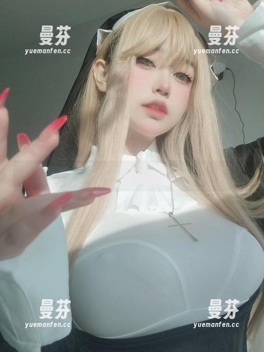 当美图遇上女主K的蕾丝，意外的搭配！