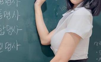 一条红裙，多少无圣光？姜仁卿(강인경)的图集给你答案！