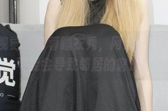 小众视觉 – 蓉蓉睡衣秀，网盘一键下载，可能会导致邻居的窘迫！