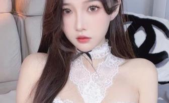 小小奶瓶儿，无声的甜心在图片里舞动