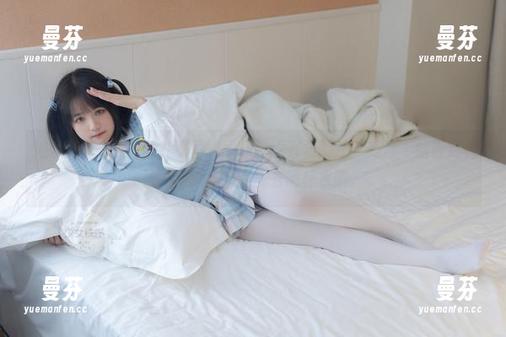 少女秩序 - 小鱼的礼服写真——把“直觉”和“高清”结合到极致，不过我还是先去喝杯水吧。