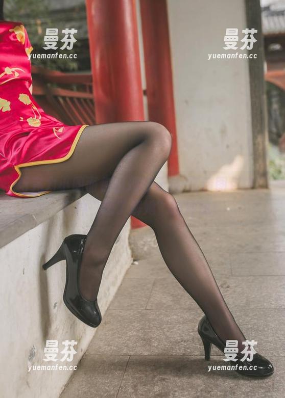 巧克力小圆面包出现在天台-高清图包中，有种“想了解她”的冲动！