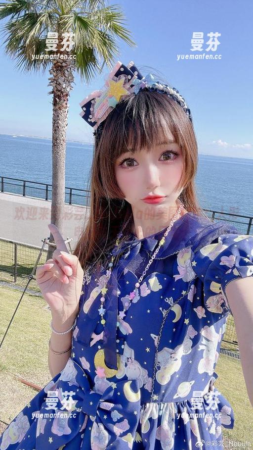 欢迎来到彩芸_Nebula的美图探险：人形电脑与天使心的日常
