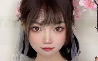 爱死了这组戚顾儿的丝袜免费美图，快来看！