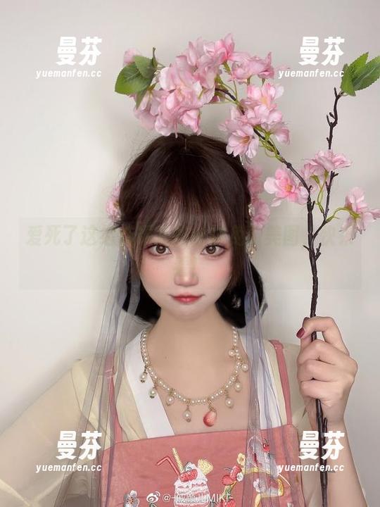 戚顾儿 爱死了这组戚顾儿的丝袜免费美图,快来看!