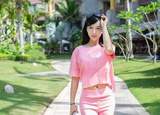 推女郎 – Rita的高清作品，棉袜成了强大的吸引力，谁会想到这种小东西能有如此效果？