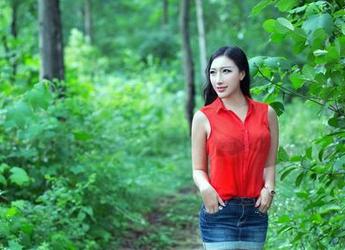 推女郎 – 纯小希，不同于通常的‘制服’穿搭，私房美图到处都是惊喜。