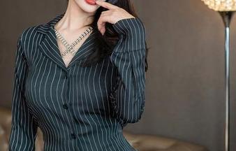 星颜社 – 在线享用王婉悠Queen的天台作品，那里别有洞天！