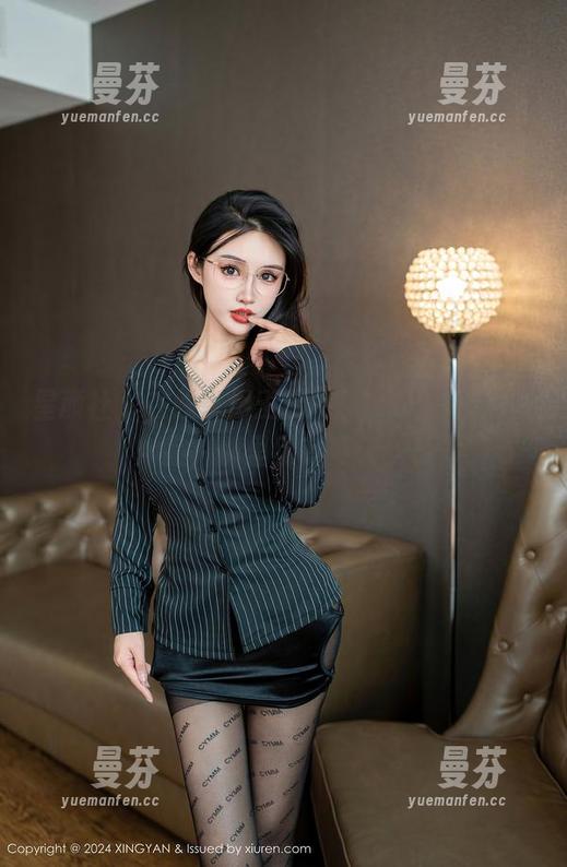 星颜社 - 在线享用王婉悠Queen的天台作品，那里别有洞天！