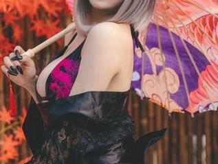 在线一同沉迷，末夜787的禁忌之恋猫娘美图，不得不说的是…气氛有点暧昧。