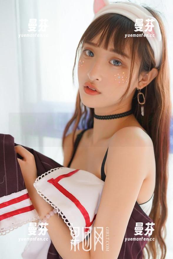 果团网 - 海边的风吹乱了梦心月的秀发，这样的写真，壁纸吗？好吧，先别急！