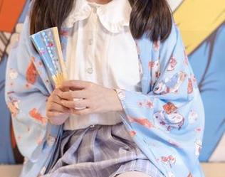 森萝财团 – 在线上一看，“有料01”里的小奶糕Milky，这画面不自觉地停留了好久。