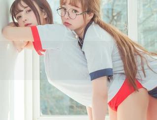 波萝社 – 不得不说，柳侑绮的比基尼在网盘里也是绝了，好心作者请注意，别让瘫值保留！