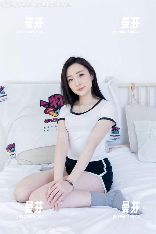 物恋传媒-嘟嘟 物恋传媒 - 想看嘟嘟在泳池里的“大霹雳”?免费图册等你来吧!