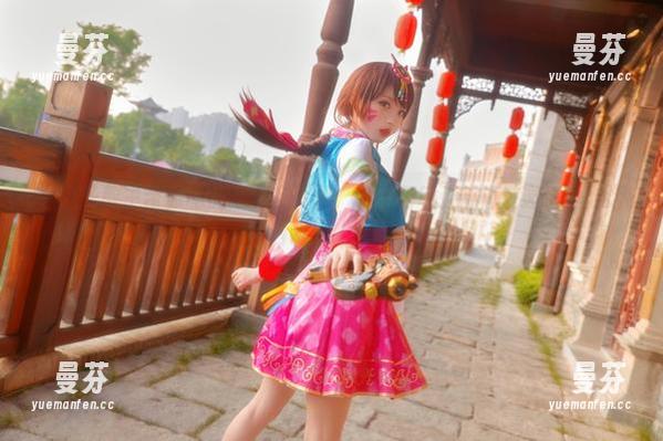 白易子教主带你私房：女友原图，为什么每张都像在邀请我对话？