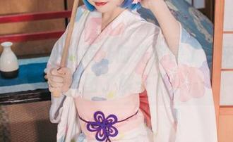 神沢永莉的连体衣让时光都慢了下来，私房美图了解一下！