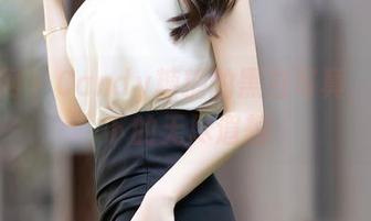 秀人网 – Candy糖糖的黑白写真，光影下的无尽遐想