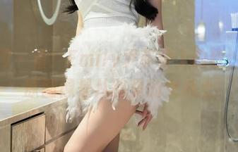 秀人网 – 看！Emily尹菲穿上豹纹，全套原图像是丛林里的女战士
