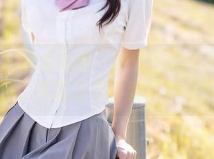 秀人网 – 泳装合集：养乐多DoDo挺进海滩，衣服会不会变成浮标？