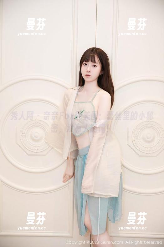 秀人网-奈奈Fox 秀人网 - 奈奈Fox的美图:蕾丝里的小秘密,没有人能懂!