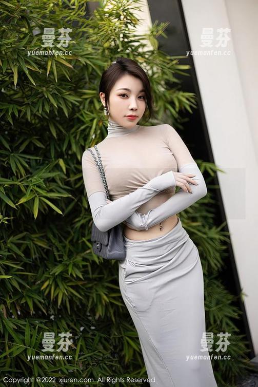 秀人网-小逗逗 秀人网 - 哇,小逗逗美脚是高清的,下载下来随便瞧,总觉得怎么不腻呢?