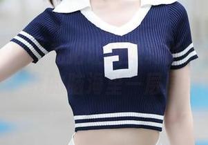 秀人网 – 夏日私拍让抖娘利世的作品肆意冒汗，我的脑海里一层层浮现。