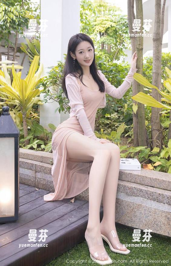 秀人网-王馨瑶yanni 秀人网 - 王馨瑶yanni的美图大全,精选里藏着多少女王小心思