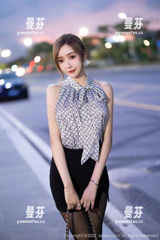 秀人网 - 网盘中的短裤大作战，绯月樱-Chery的妙思显现。