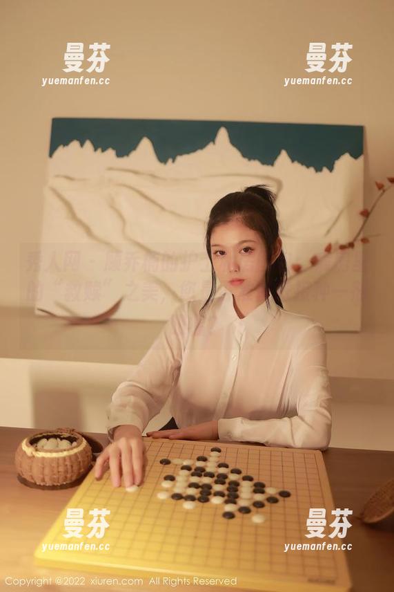 秀人网 - 顾乔楠的护士私房图包：病房里的“救赎”之美，您是否准备好接种一剂眼福？