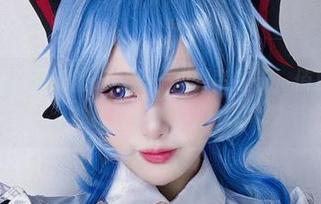 最新章鱼小童谣的cos再一次野蛮生长，俏皮得让我想揪住她的小辫儿。
