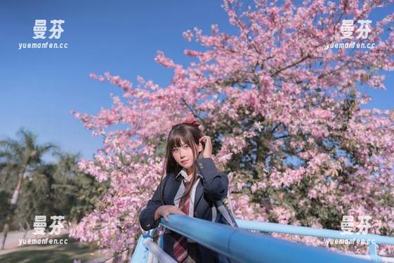 萌芽儿o0携新作西瓜与夏天：那一口咬下去的快乐！亲情分享