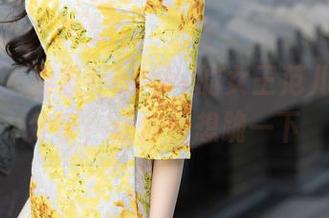 语画界 – 周思乔betty的女王范儿：图片分享，让你也想跪一下